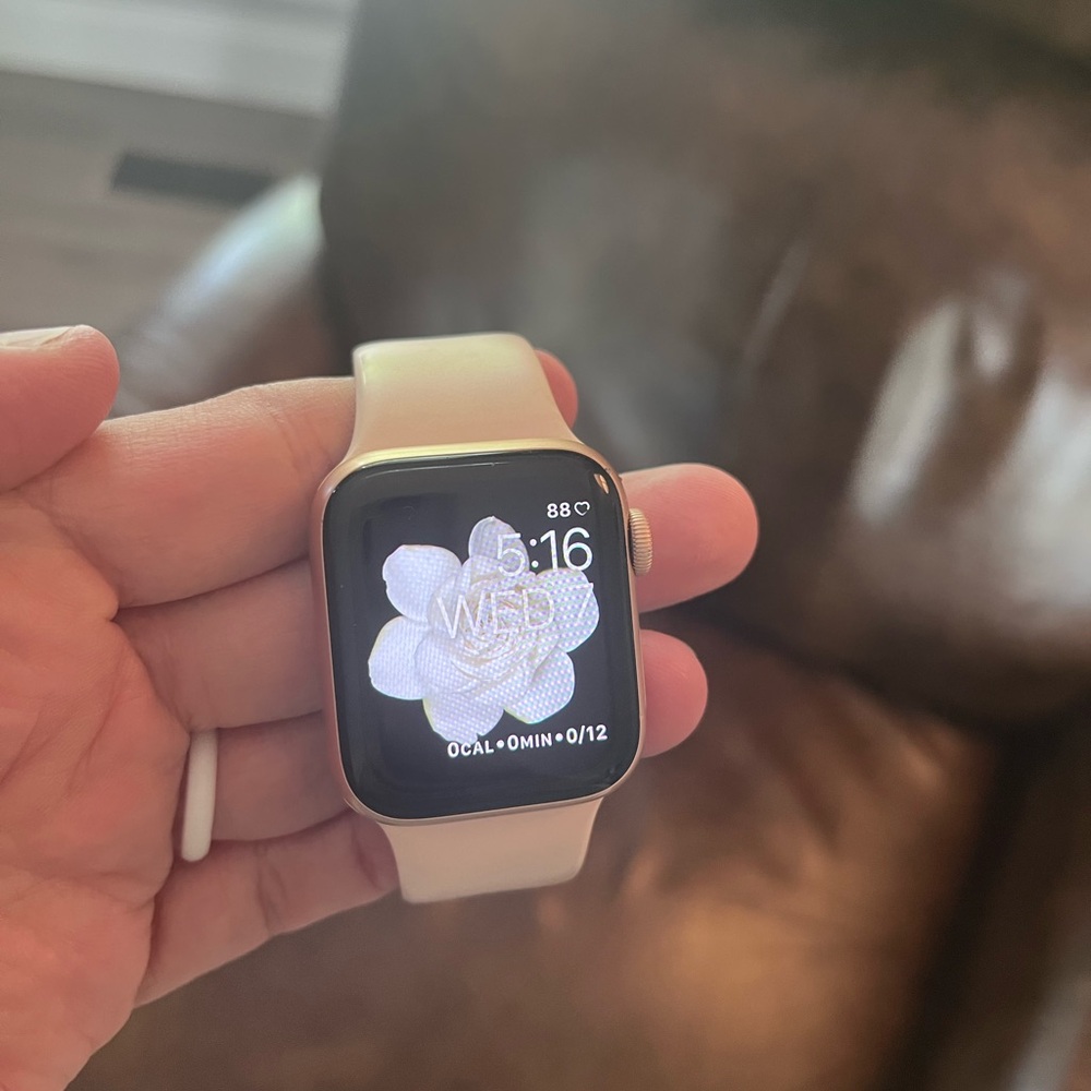 Apple Watch Series 4 - Gold